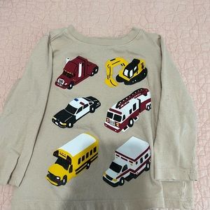 Two old navy long sleeve T-shirt la